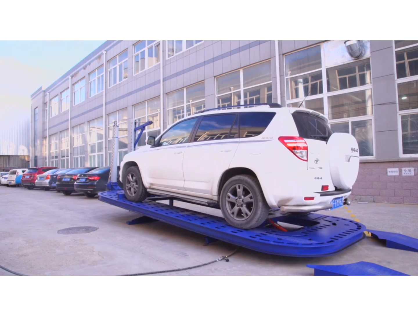 Yantai Jintuo Factory Manufacturer J-300 Car Body Repair Machine Unibody Frame Repair