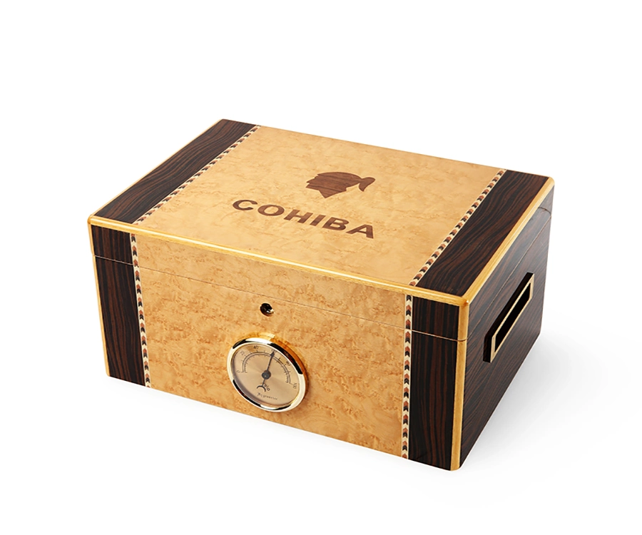 Mayorista de la fábrica de lujo de personalización avanzada duradera madera de cedro caja de puros Humidor Caso