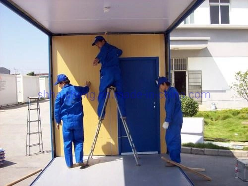 Modernes Container-Haus mit hölzerner Außenwandverkleidung (shs-fp-accommodation014)