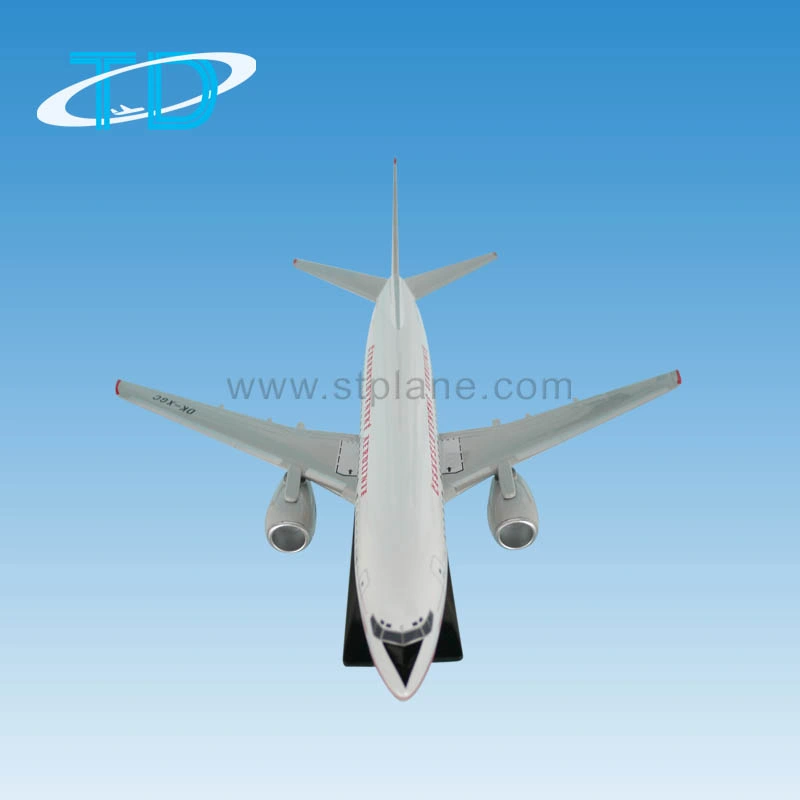 Promotional Gift Model Resin Scale 1/100 B737-500