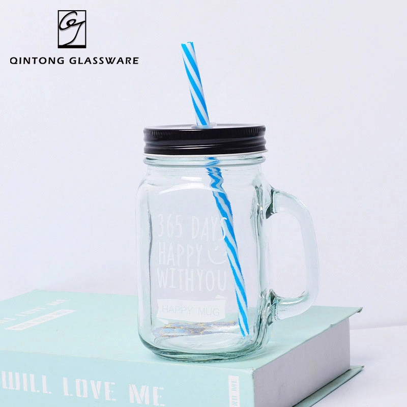 Wholesale/Supplier 16oz 500ml Clear Yorkshire Mason Jug Drinking Cup with Glass Handle Fun Chalkboard Metal Lid and Hard Plastic Red Straw