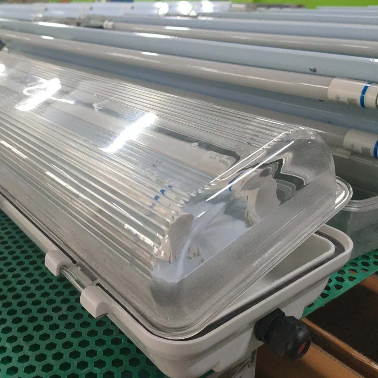 Explosion Proof Anticottosion Full-Plastic Fluorescent Lamp (BYS)