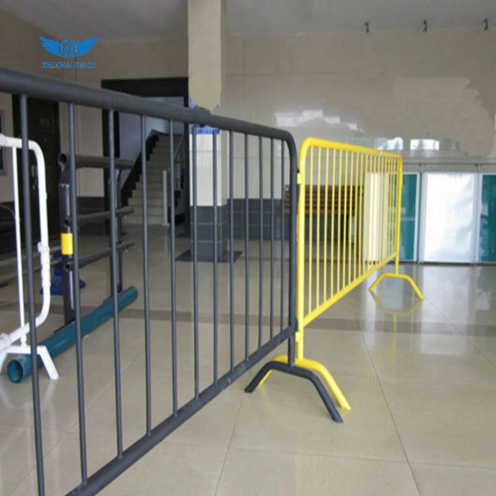 ISO9001 Temporary Road Crowd Control Barrier Low Carbon Steel Movable Barriers Systems with Flat Bases