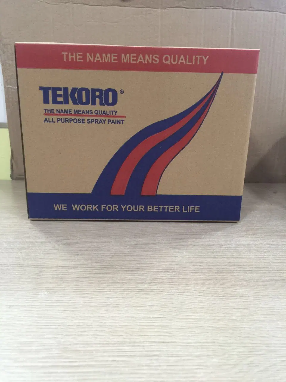Tekoro Good Quality All Purpose Chrome Glod Florescent Aerosol Acrylic Color Spray Paint for Wood/Glass/Car/Wall/Metal