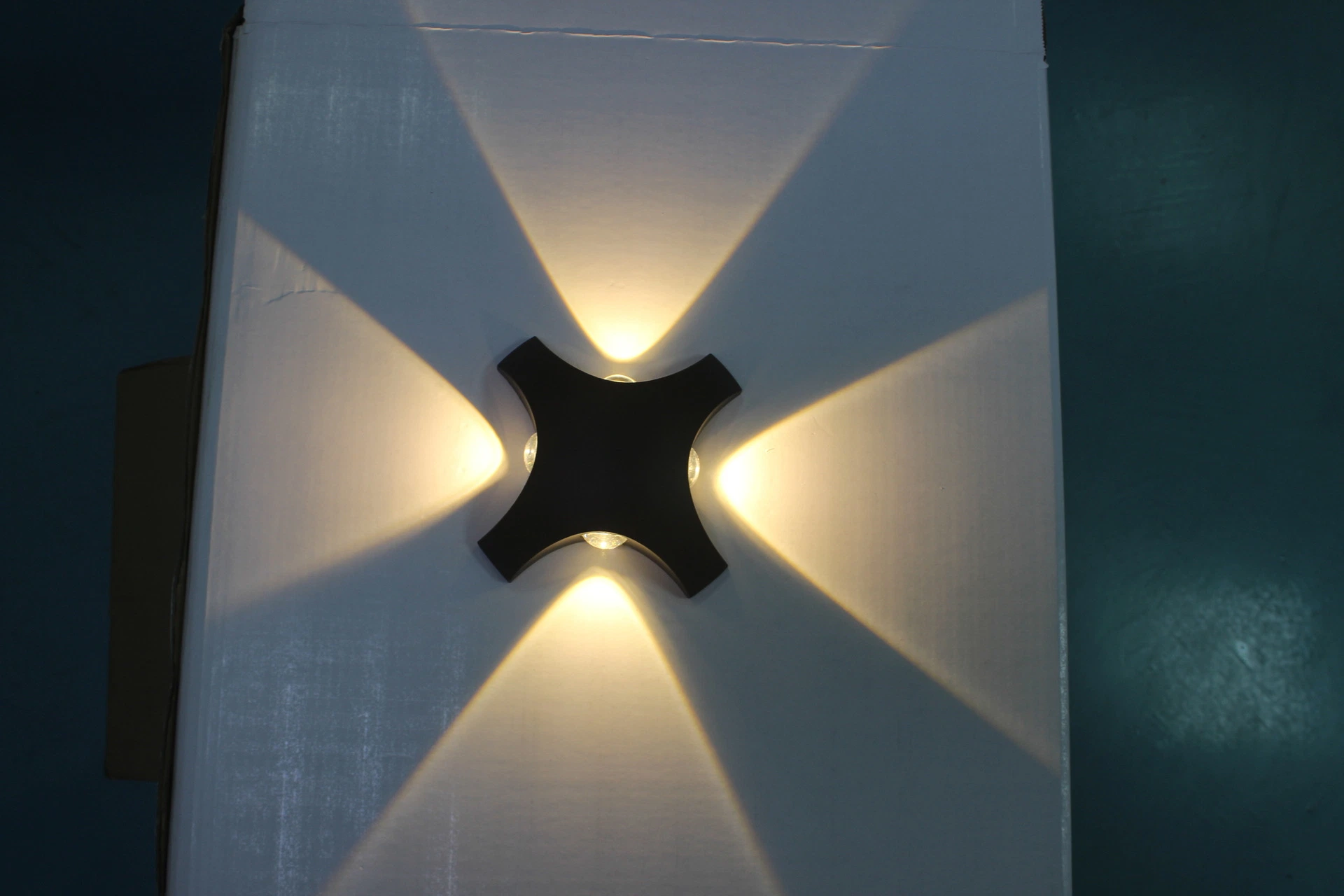 Applique murale d'extérieur LED de jardin IP65 étanche en aluminium