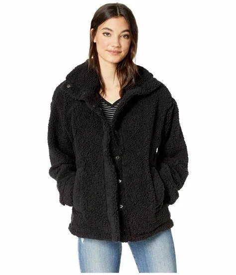 Fabricante China de caparazón blando Cordero grabado Sherpa Faux Fur tela con Suede Pegado de tela para untar