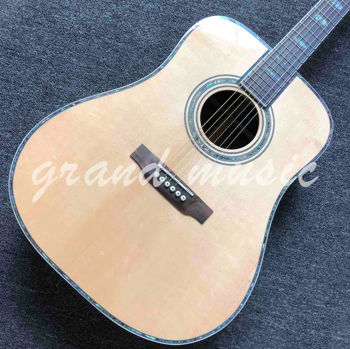 Diapasón de palisandro de guitarra acústica personalizada estilo D Cuerpo aceptar cualquier personalización de forma