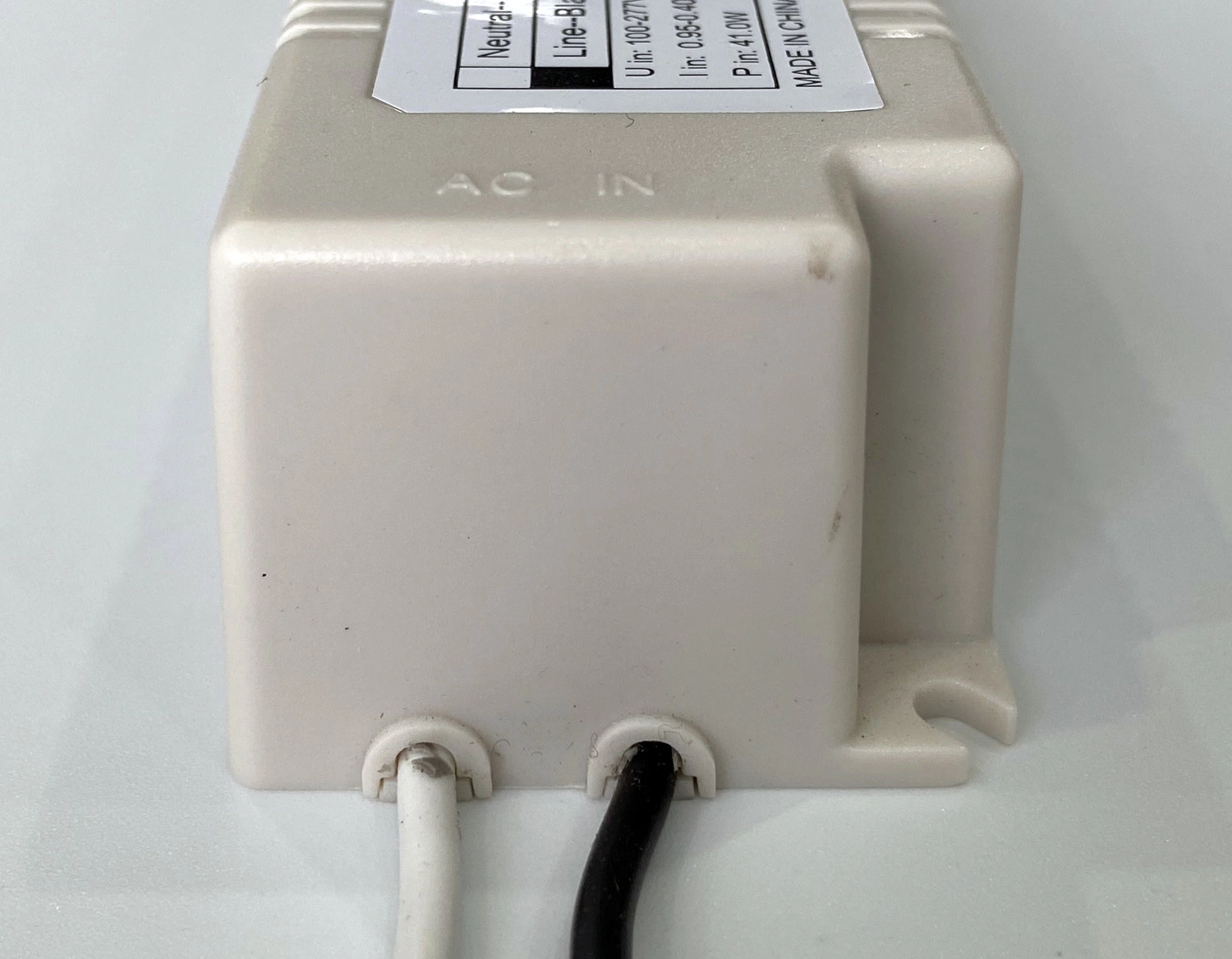 DC Output Universal Input Voltage 20W12V 20W24V Constant Voltage Power Adapter for Commercial Signindustry