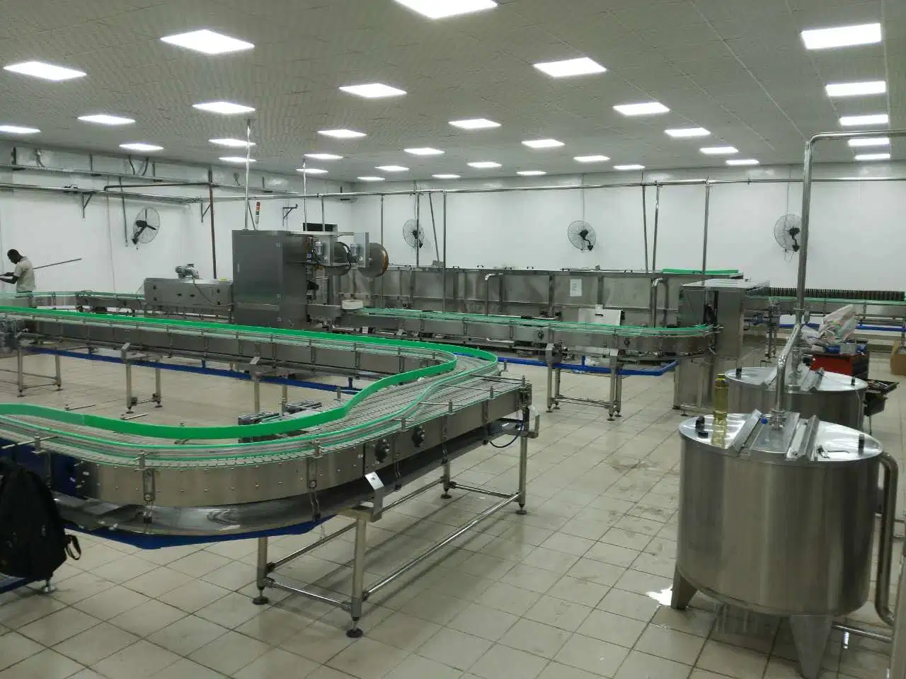 Complete Auto Bottle Water Minreal Water Beverage Production Line