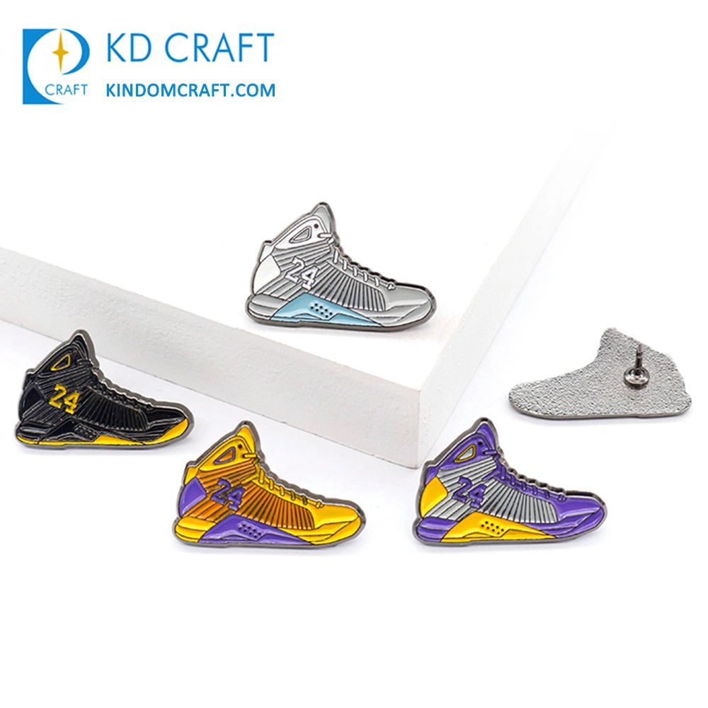 Wholesale/Supplier Custom Shaped Metal Logo Enamel Brooch Lapel Pins Customised Sport Brand Shoe Sneaker Pin Badge with Rubber Pin Back