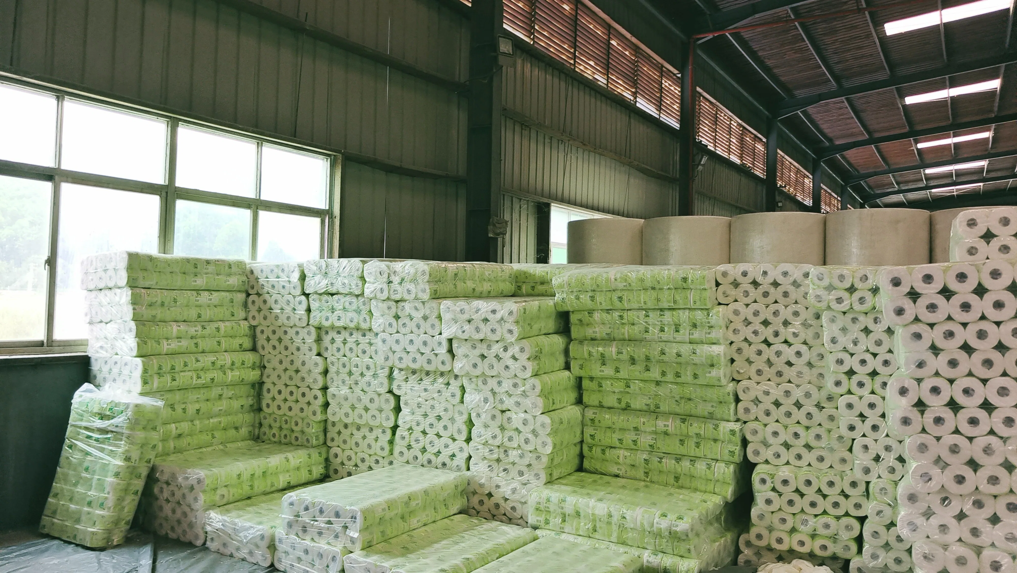 Prix d'usine 100% pure pâte de bois Soins personnels Mouchoirs en papier Toilettes