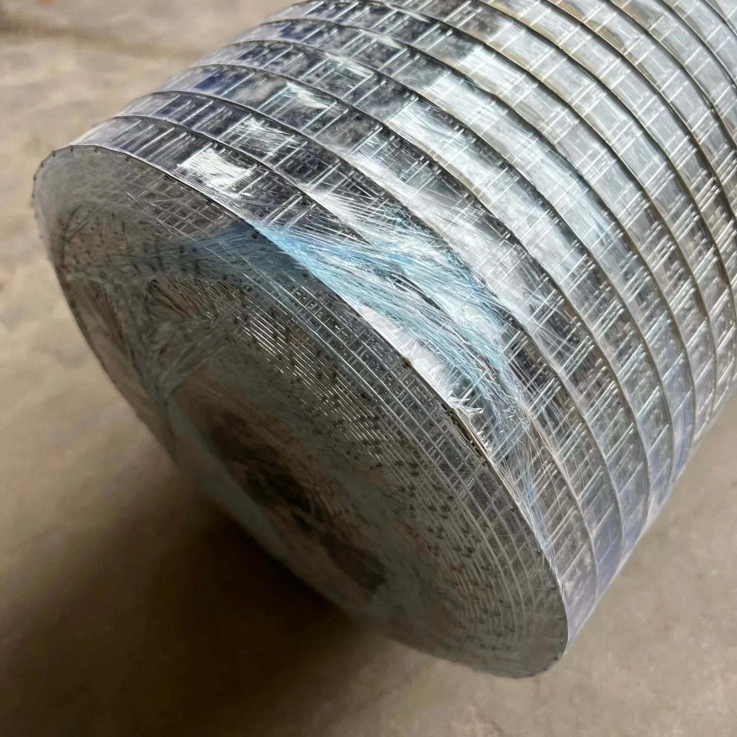 Factory Customized Galvanized and PVC Coated Welded Wire Mesh