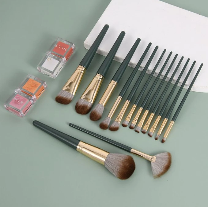 Private Label Hot Selling Cosmetic Brush Tool 14PCS Synthetic Makeup Brushes Green Color Wood Handle Eyeshadow Makeup Brush Set