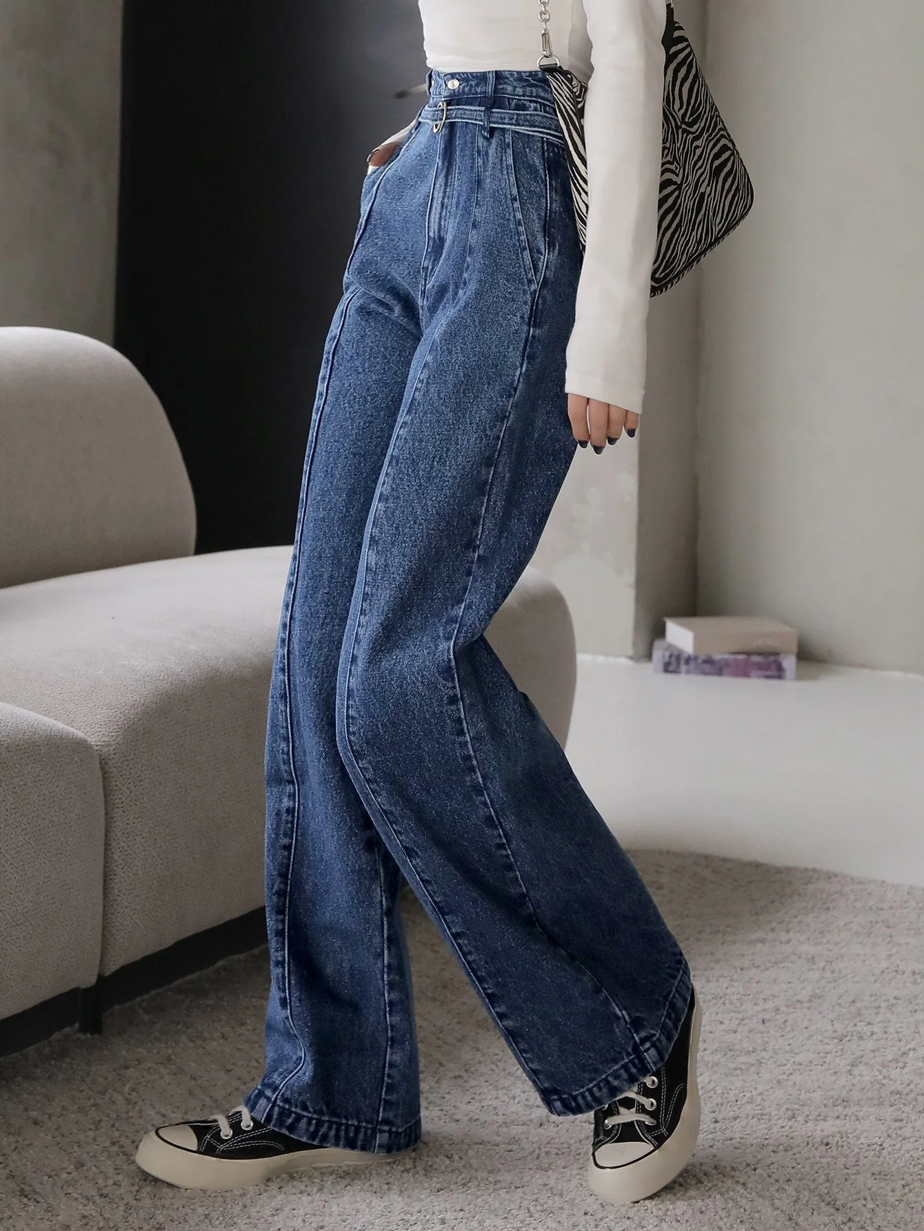 Wide Leg Middle Blue Color with Tape on Waist Cut Seam on Front and Back High Wasited Women Denim Jeans OEM&ODM New Fashion Design