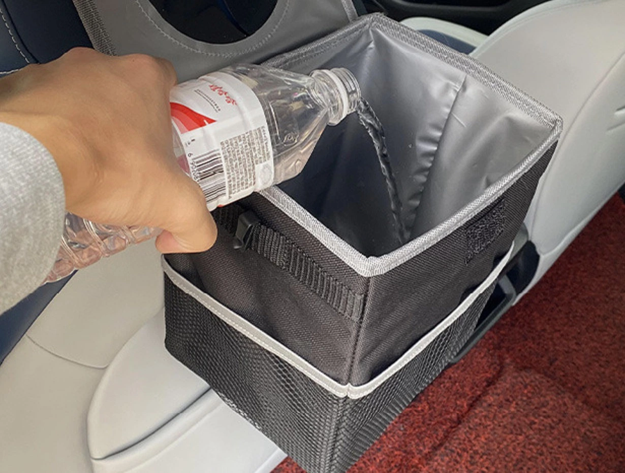 Leakproof Waterproof Vehicle Trash Can with Lid and Pockets for Garbage Storage