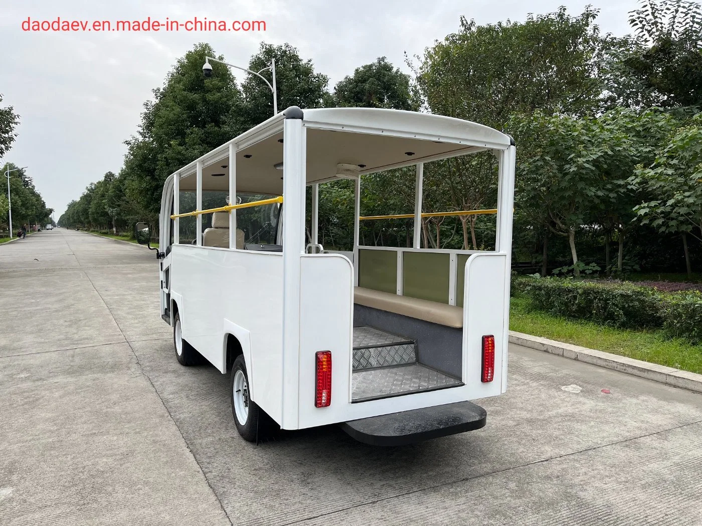 pour les Philippines 450 km Longue Autonomie 153,6V620ah 95,2 kWh Batterie Lithium LFP 15 kW Moteur Super Charge 15 Places Bus de Visite Électrique Mini Bus Fb15