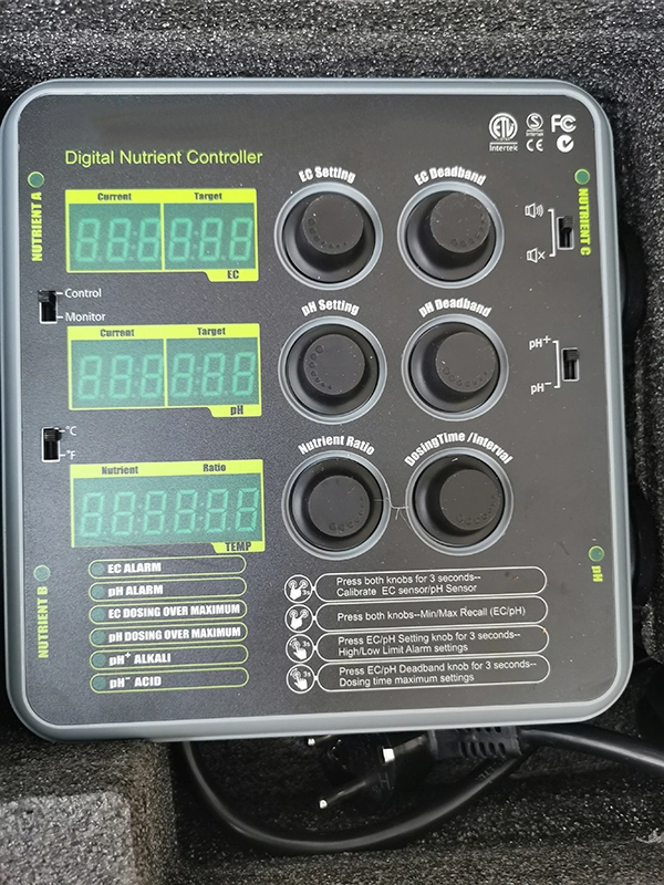 Greenhouse Digital Nutrient Controller Automatic pH/Ec Monitor Dosing System