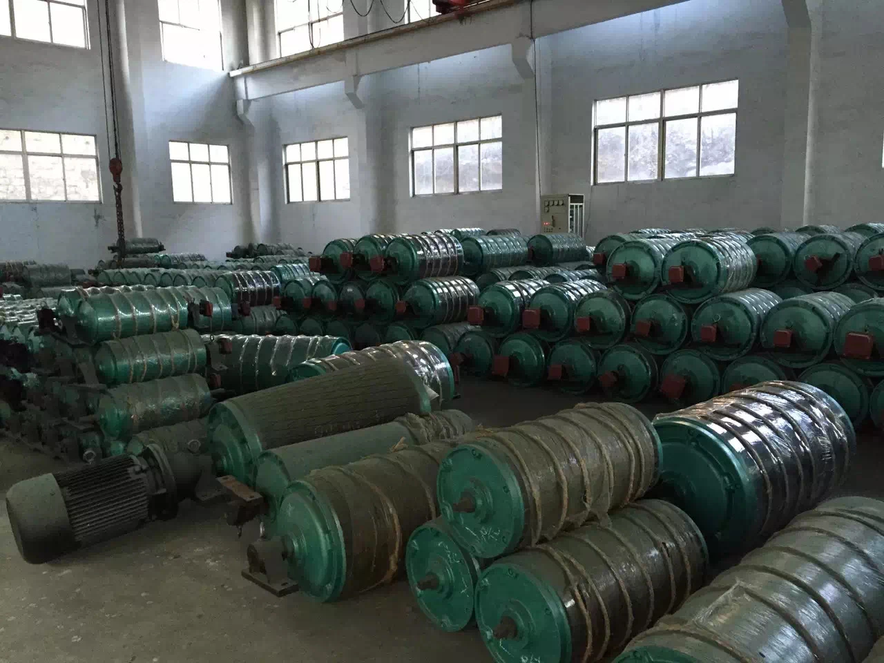 Hot Sale Industrial Heated Steel Tube Conveyor Carrying Roller Conveyor Trough Idler Roller