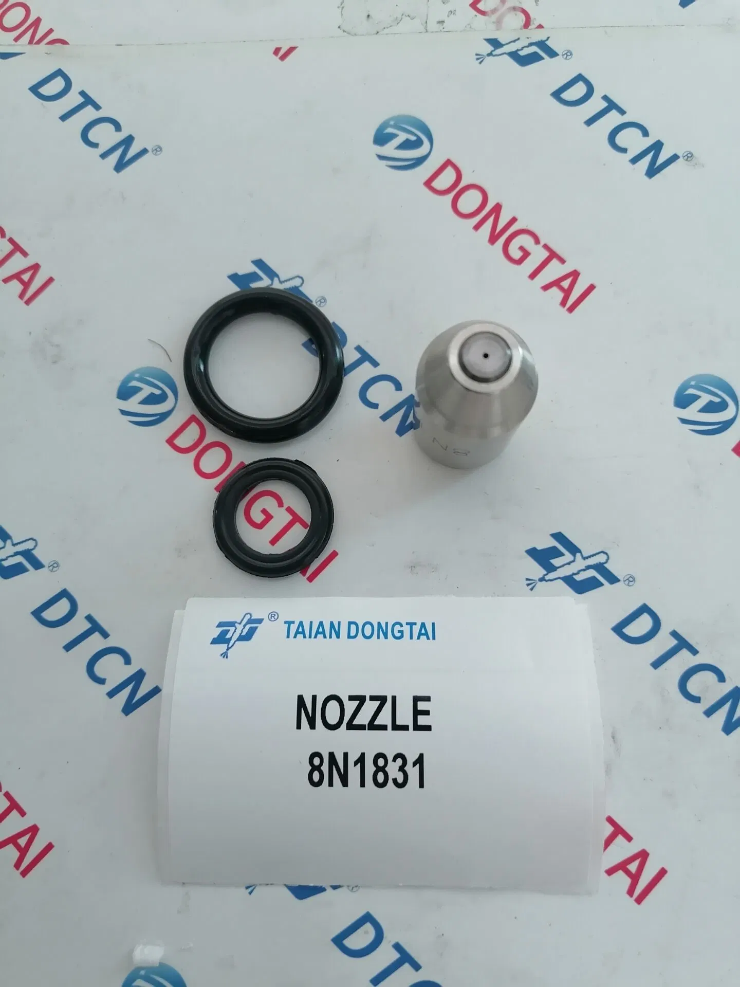 Fuel Injector Nozzle 8n1831 for Engine D342t D353 Parts