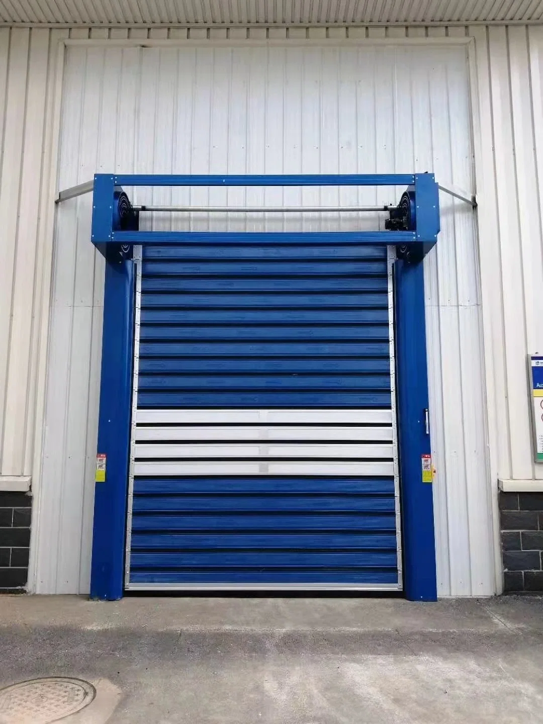 Energy Saving Security Fast Acting Thermal Insulated Overhead Rolling up Warehouse Coiling Spiral High Speed Metal Aluminum Alloy Commercial Garage Doors