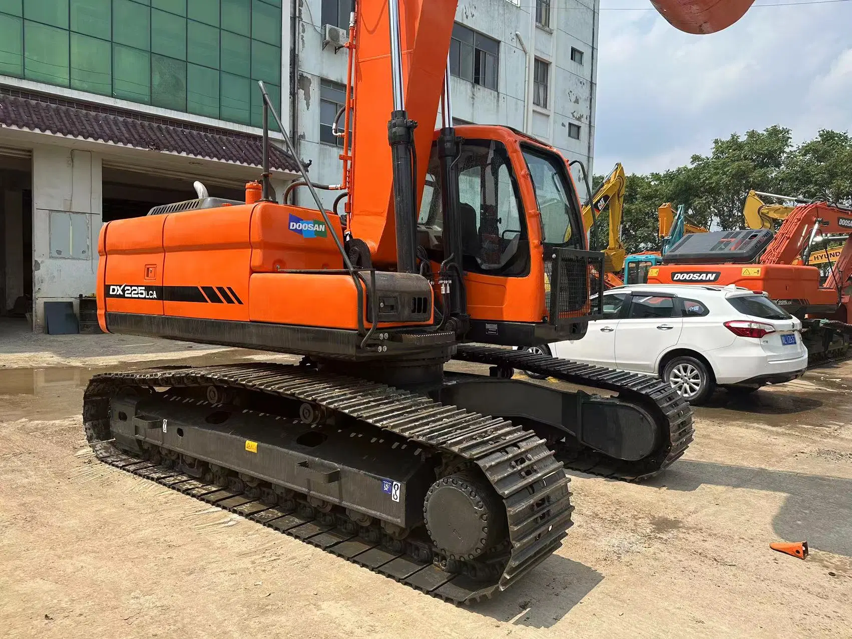 Used Original Doosan Dx225LC Dx225 225 Lca Excavator Made in Korea Doosan Used Excavator in Shanghai