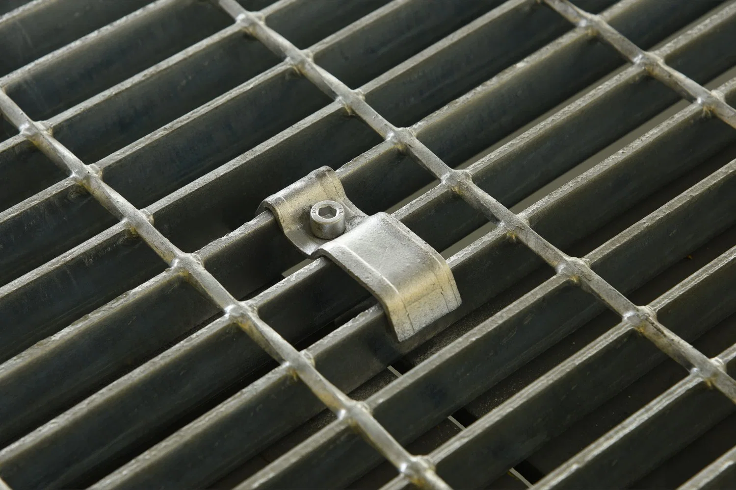 Hot DIP Galvanized Grating Clips Fastener for Steel Grating Platform
