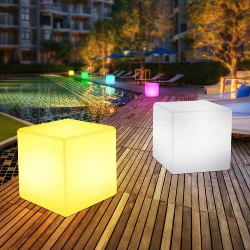 Lumière cube de patio lumineuse et lumineuse portative lumières de jardin colorées Tabouret de bar en plastique moderne