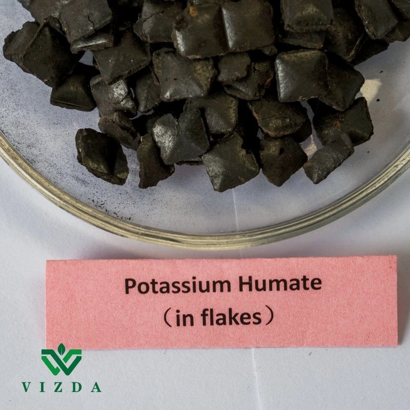 Factory Hot Selling Shiny Flake Potassium Humate 100% Water Soluble