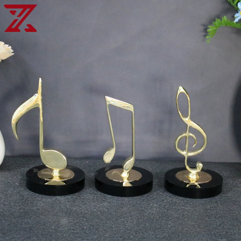Luxury Musical Note Statue Sculpture Vintage Symbol Golden Metal Abstract Sculpture Ornaments Home Decor