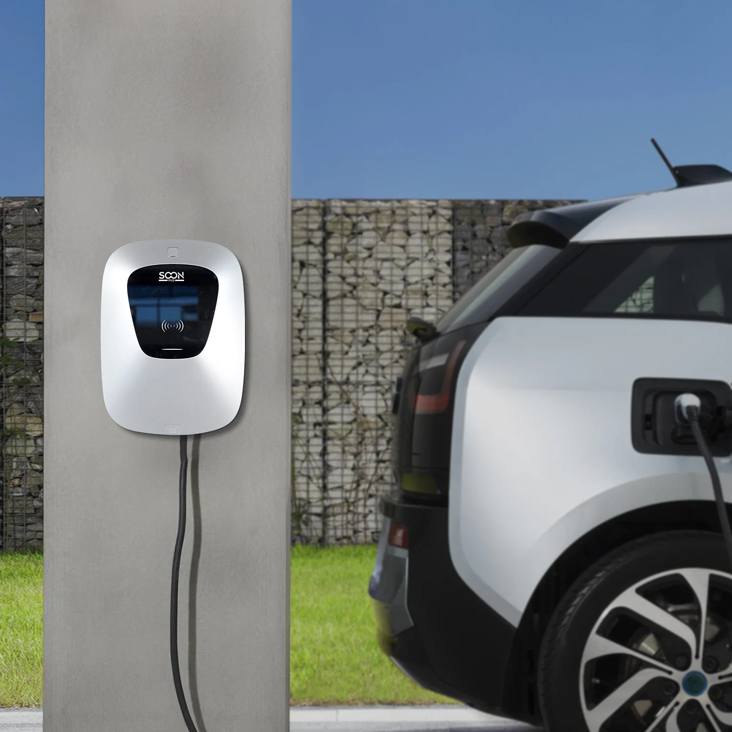 La norme SAE J1772 montés sur le sol une utilisation en extérieur de niveau 2 chargeur rapide de voiture EV 7kw 32une Smart avec affichage LCD