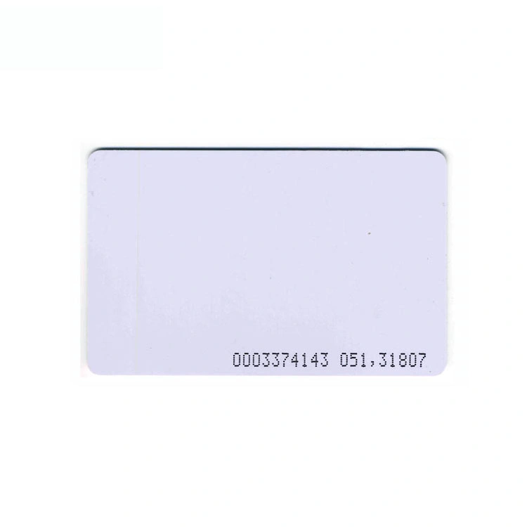 Blanc Imprimable double fréquence F08+ST4100 Carte RFID avec l'ID de l'exécution Numéro de série