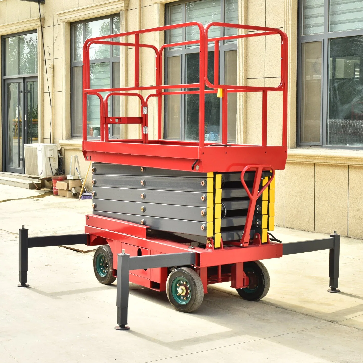 300kg 500kg 1000kg Load Capacity Semi Automatic Mobile Scissor Lift Table for Hotel