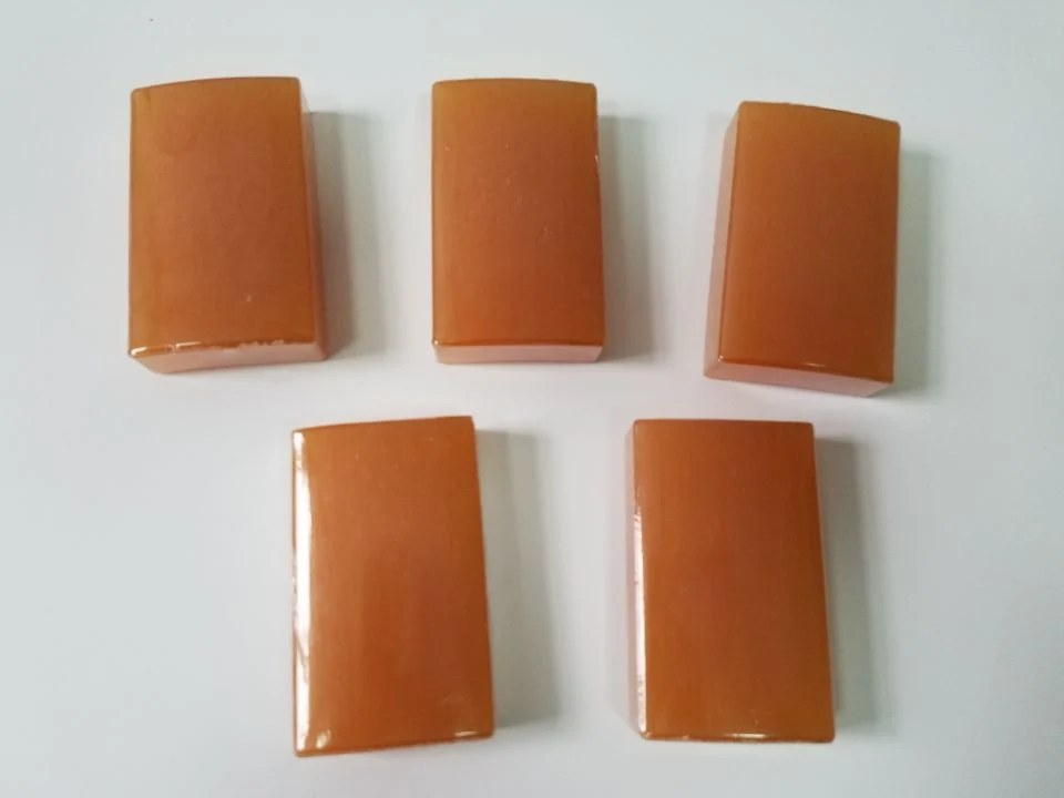 Skin Care Beauty Soap Wholesale/Supplier Private Label Natural Organic Whitening Turmeric Soap Anti Acne Natural Tile Shape Half Transparent Soap