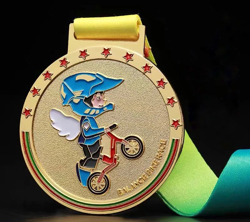 Custom Cheap Metal Judo Weightlifting Dog Fun Run Badminton Car Kids Replica Military Olypi Musical Triathlon Table Tennis Vietnam Malaysia Coins Badge Medal