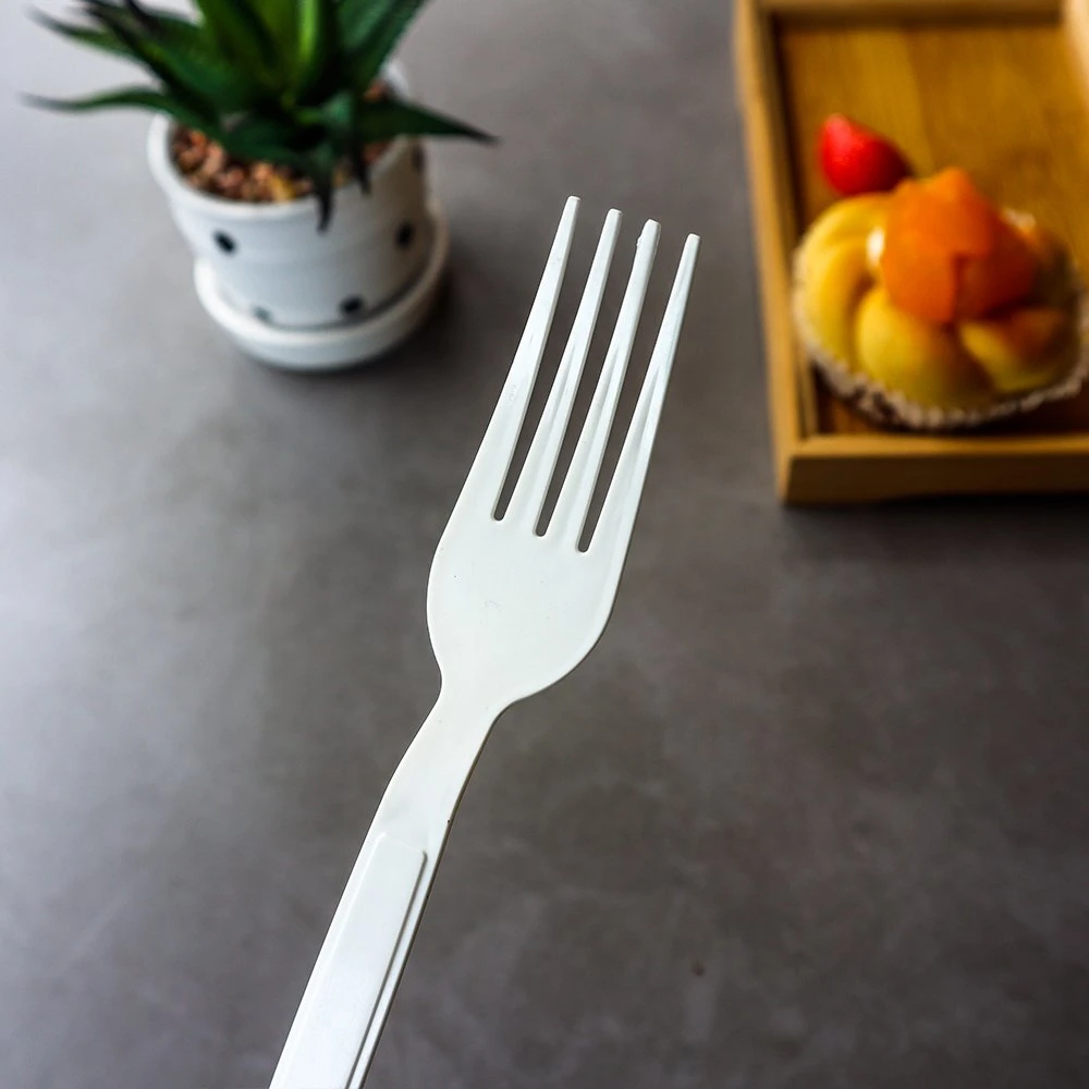 Disposable Plastic Cutlery 179mm Length PS Plastic Cutlery Set with Paper Towel White Custom for Takeaway