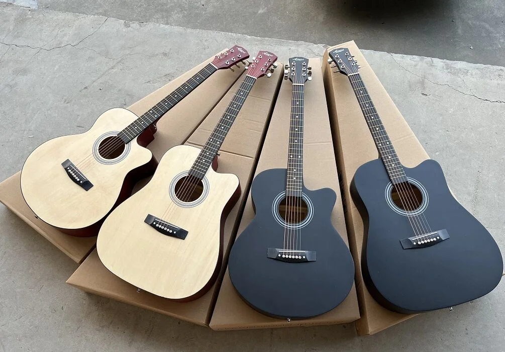 Custom Brand Cheap Cor Basswood Acoustic Guitar Steel String Practice Instrumentos folclóricos