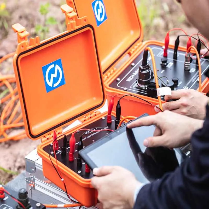 Instrumento de sondeo geofísico con imágenes de perfil de software para detector de agua subterránea