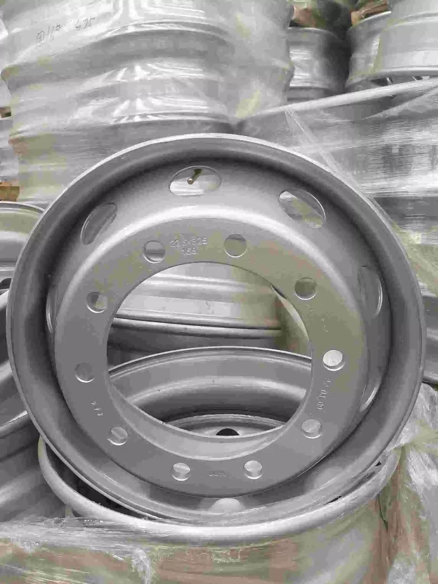 22.5X7.50 22.5*7.5 Tubeless Truck Steel Wheel Rim White/Sliver/Gold Colors for Heavy Duty Truck Trailer (Fit Tire size 255/70R22.5 10R22.5)