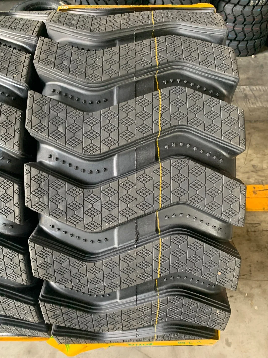 High quality/High cost performance  Low Prices Superhama Brand 13.00-24 14.00-24 Tt OTR Tyres/OTR Tires for Loader/Grader (L-2/G-2)