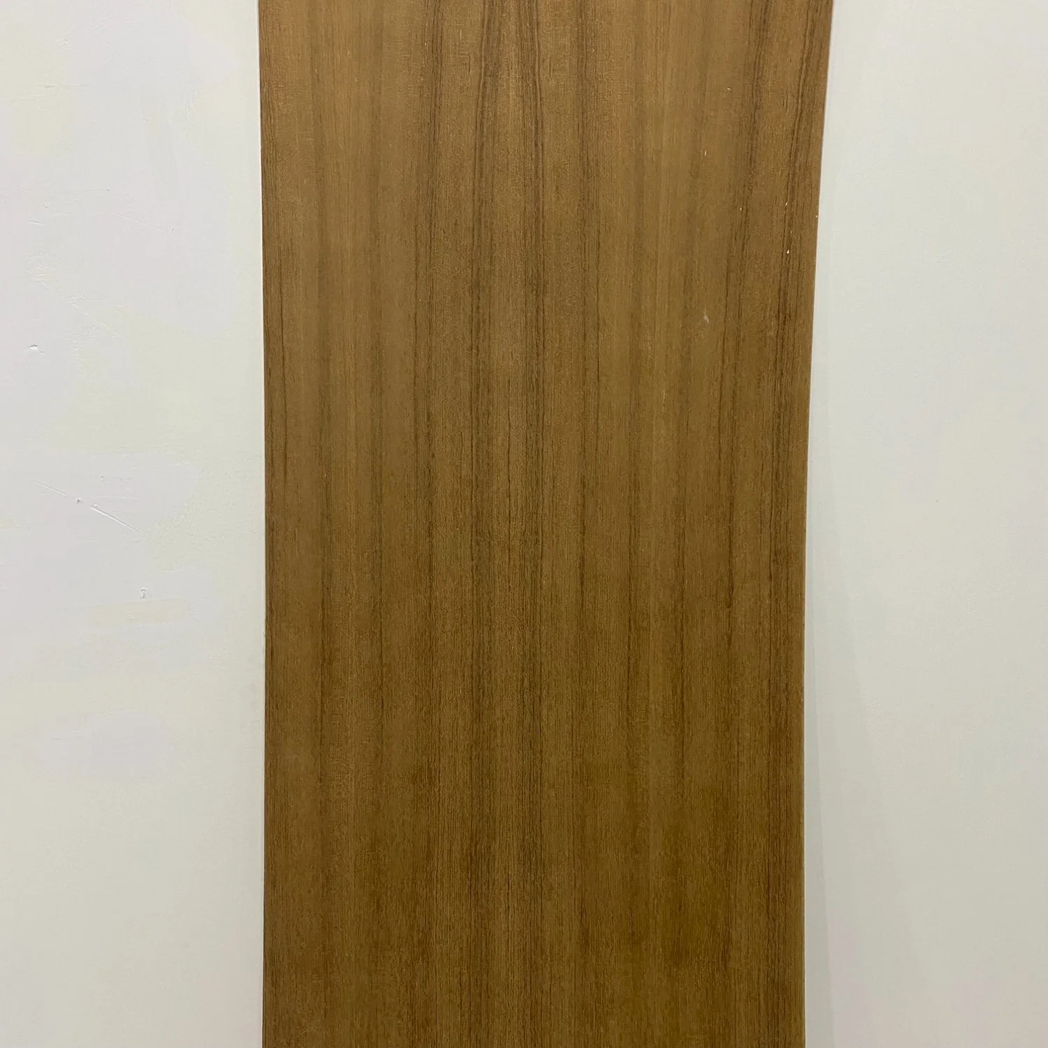 Madeira contraplacado Teak Red Oak Walnut acabamento elegante contraplacado Vermelho Contraplacado MDF laminado de carvalho vermelho de carvalho 4X8