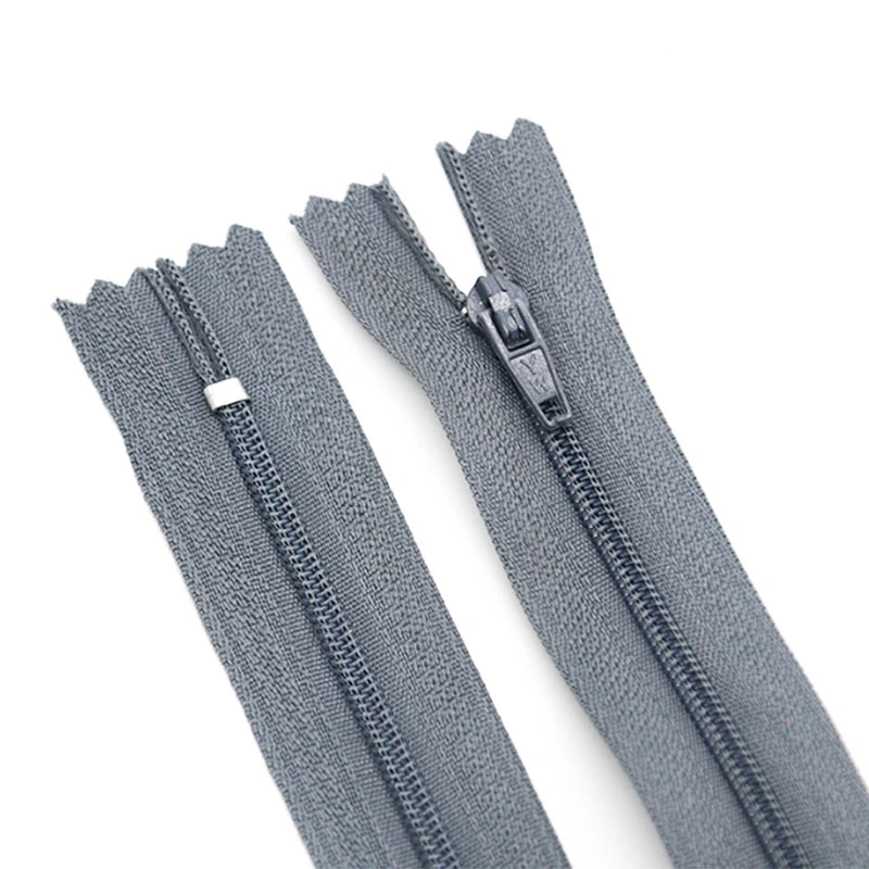 Werksversorgung Bekleidungszubehör 3# 4# 5# 6# 7# 8# Recycelte Doppel-Sliders Industrial Nylon Reißverschluss Lange Kette Tape Hose Reißverschluss