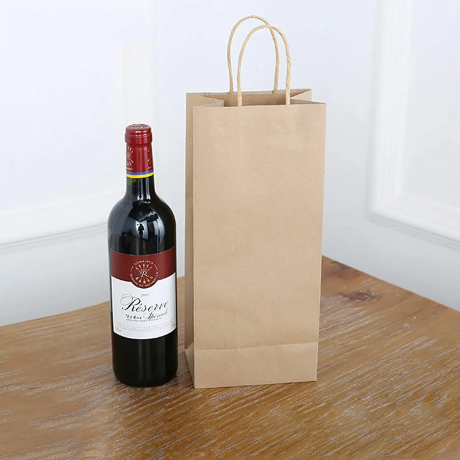 Boutique reciclado Tamaño personalizado botella de vino papel Bolsa de compra Kraft