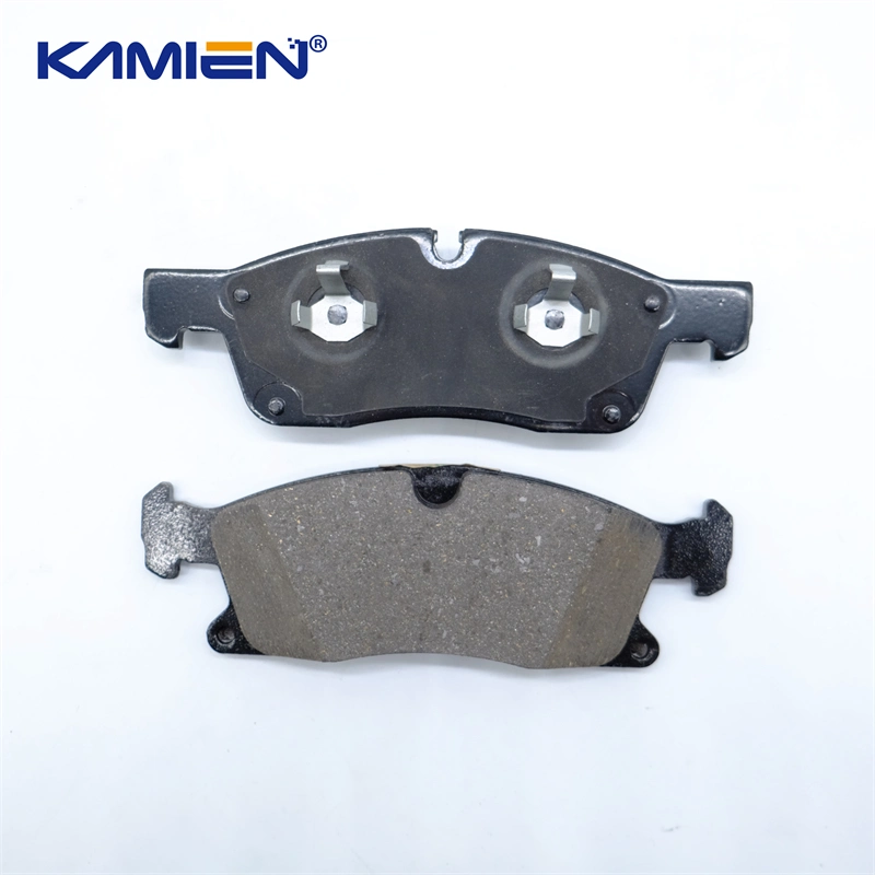 Car Accessories Ceramic Front Disc Brake Pad for Toyota Auto Parts (673004427)