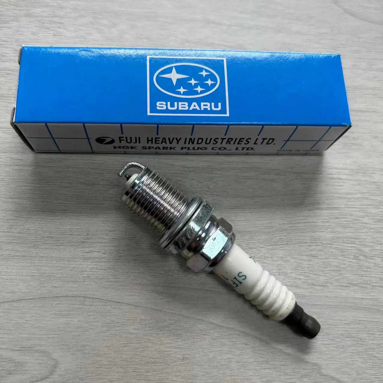 Sifr6a-11 Auto Spare Parts High quality/High cost performance Iridium Car Spark Plug