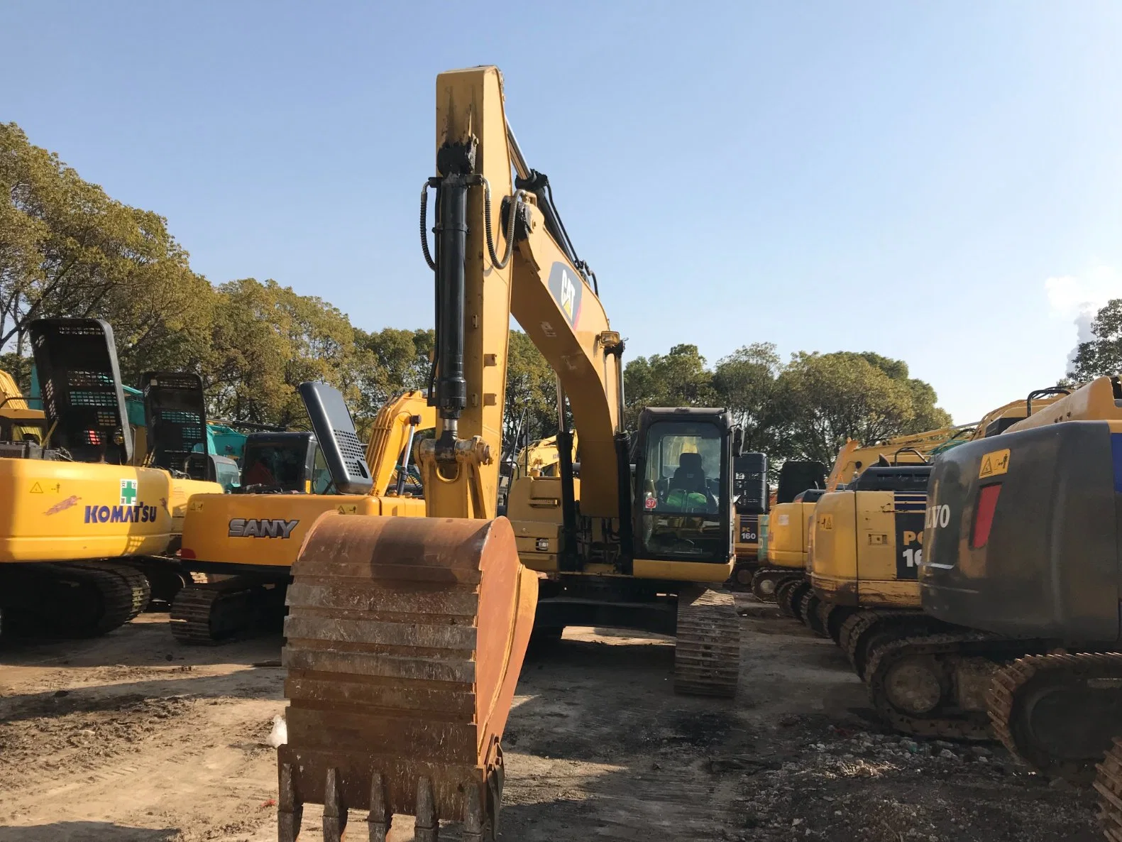 Machines de construction 90 % Nouveau modèle d'occasion 320d 320d2 320dl 325b Cat 325D 329d à vendre