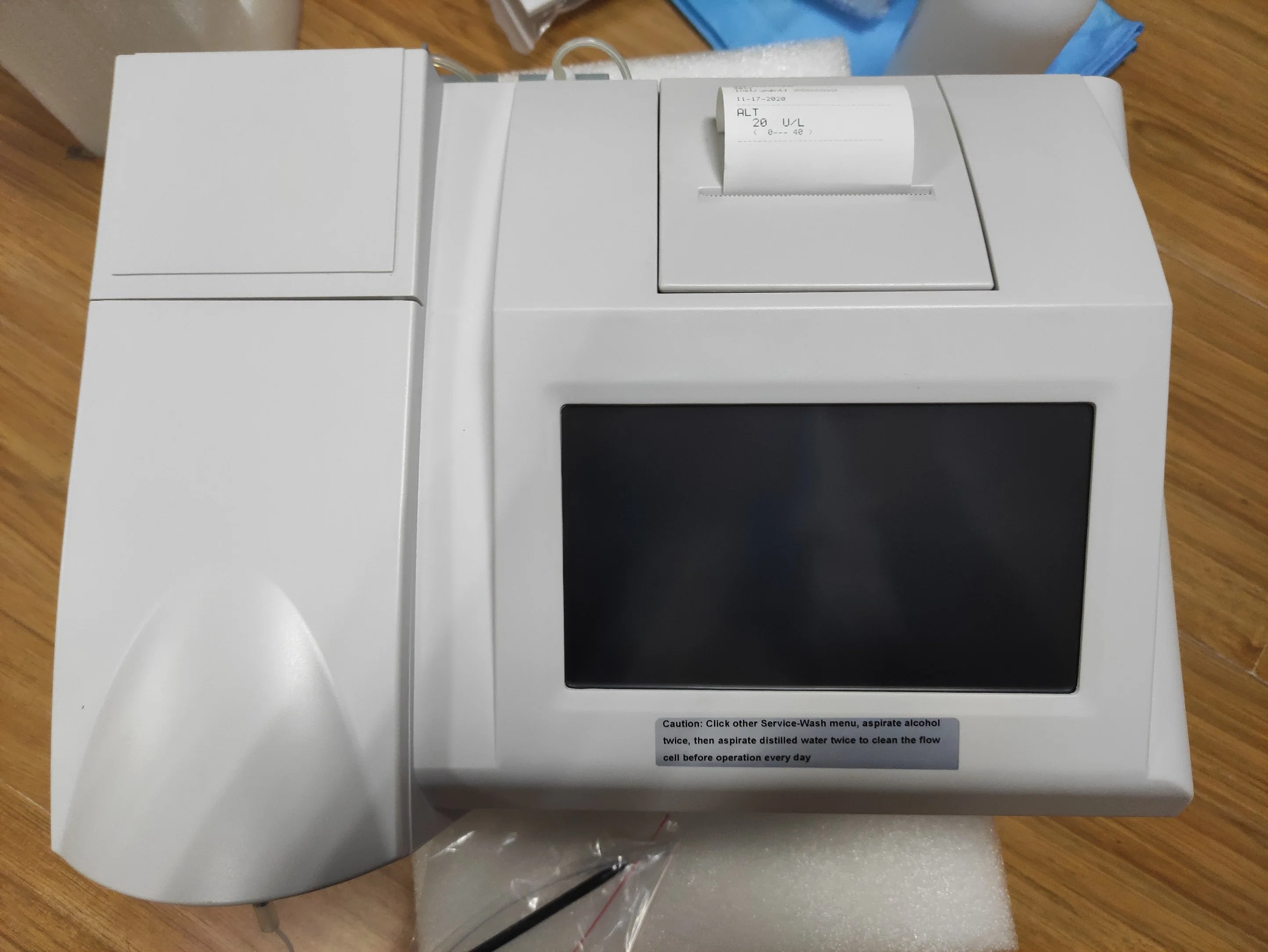 Clinical Portable Blood Semi Automatic Chemistry Biochemistry Analyzer for Human and Veterinary