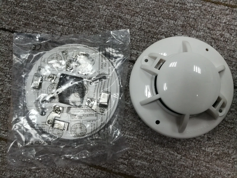 Home Security Conventional 2 Wire Fire Smoke Detector for Fire Alarm System