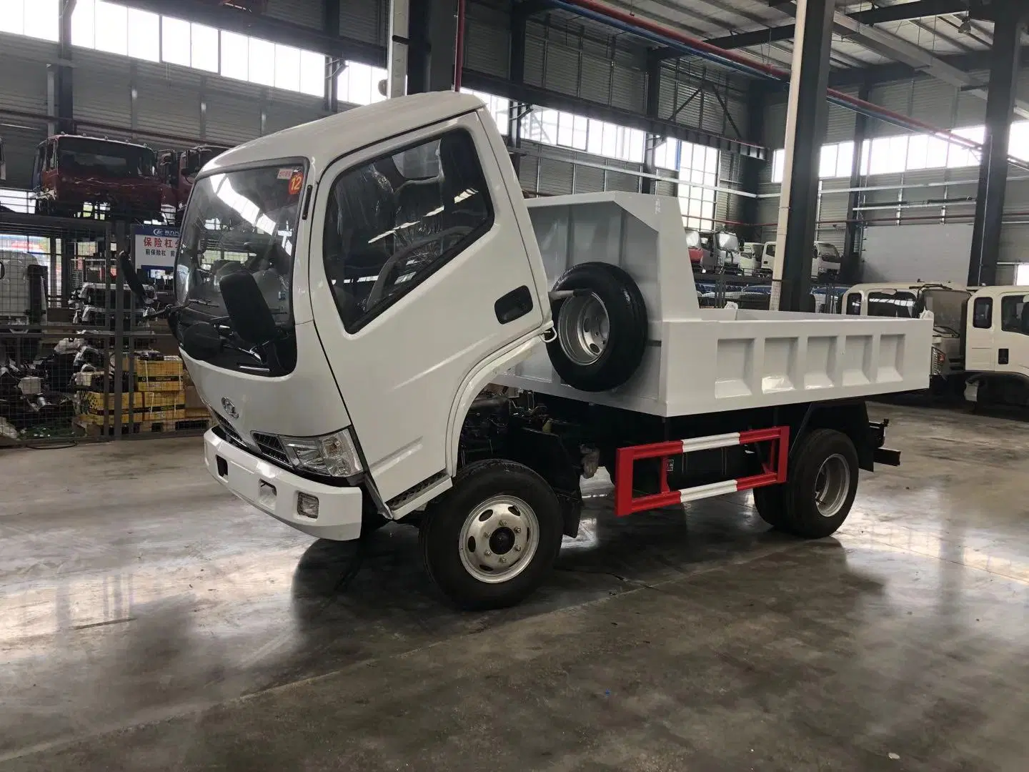 Usa Dongfeng utiliza 4X2 de 6 ruedas Dump/Dumper/Dumping o volquete/vuelco camión de carga 10t