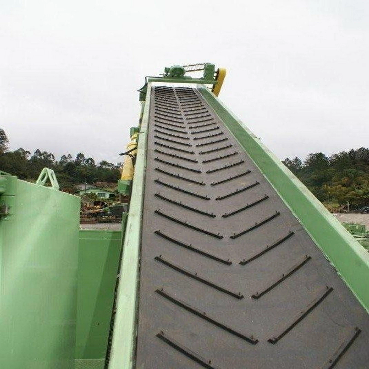 DIN X Grade Chevron Conveyor Belts with Fast Delivery Time