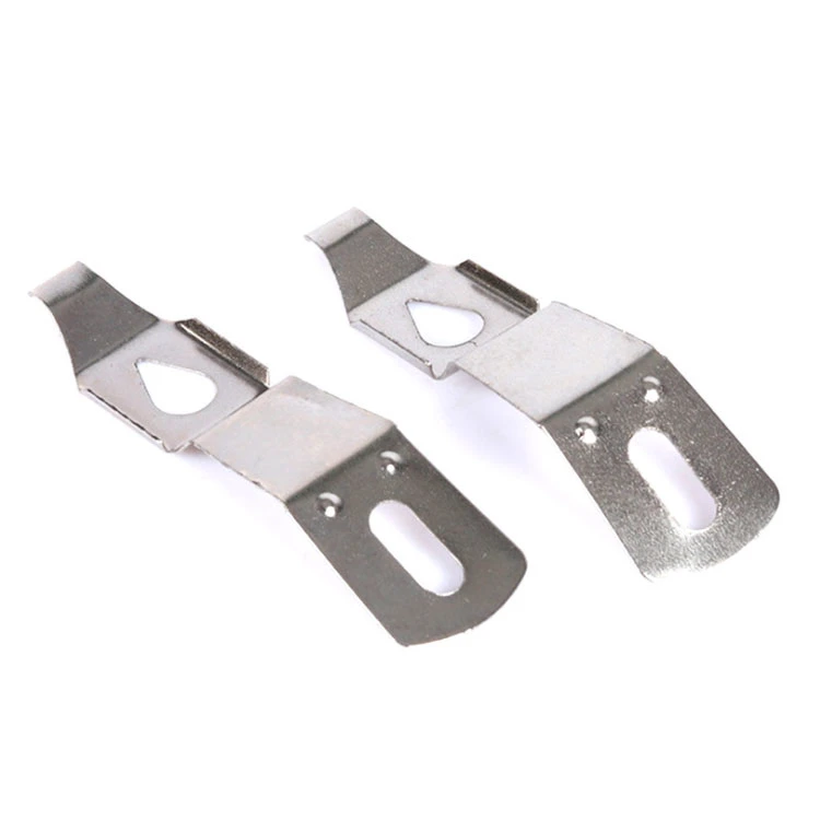 Durable Wear-Resistant Auto Parts Front Mounting Metal Bracket of Guard Plate